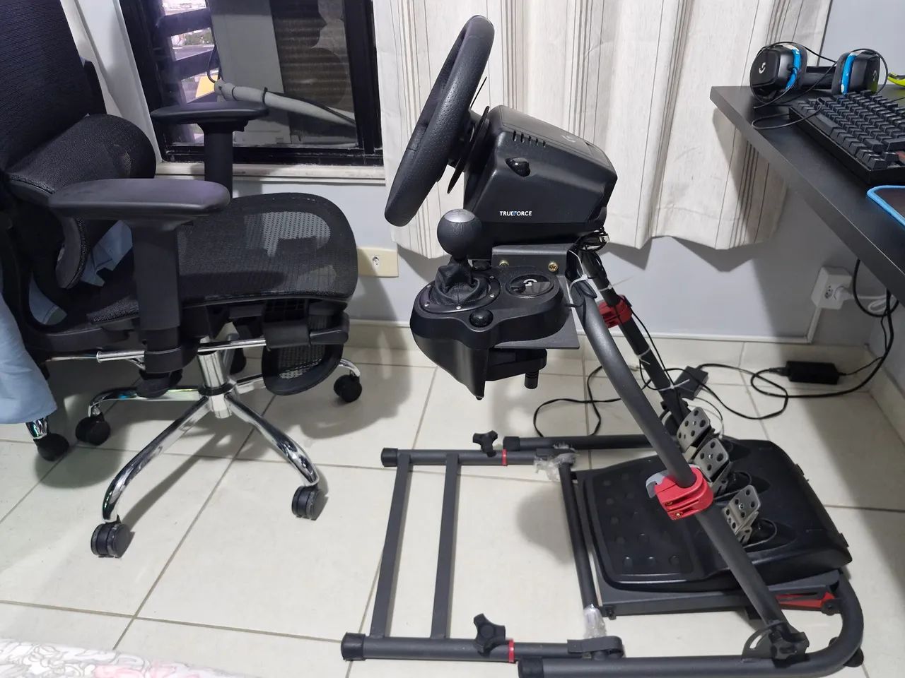 Logitech G923 + Cockpit Veloce V3 (PS5/PC) - Foto 2