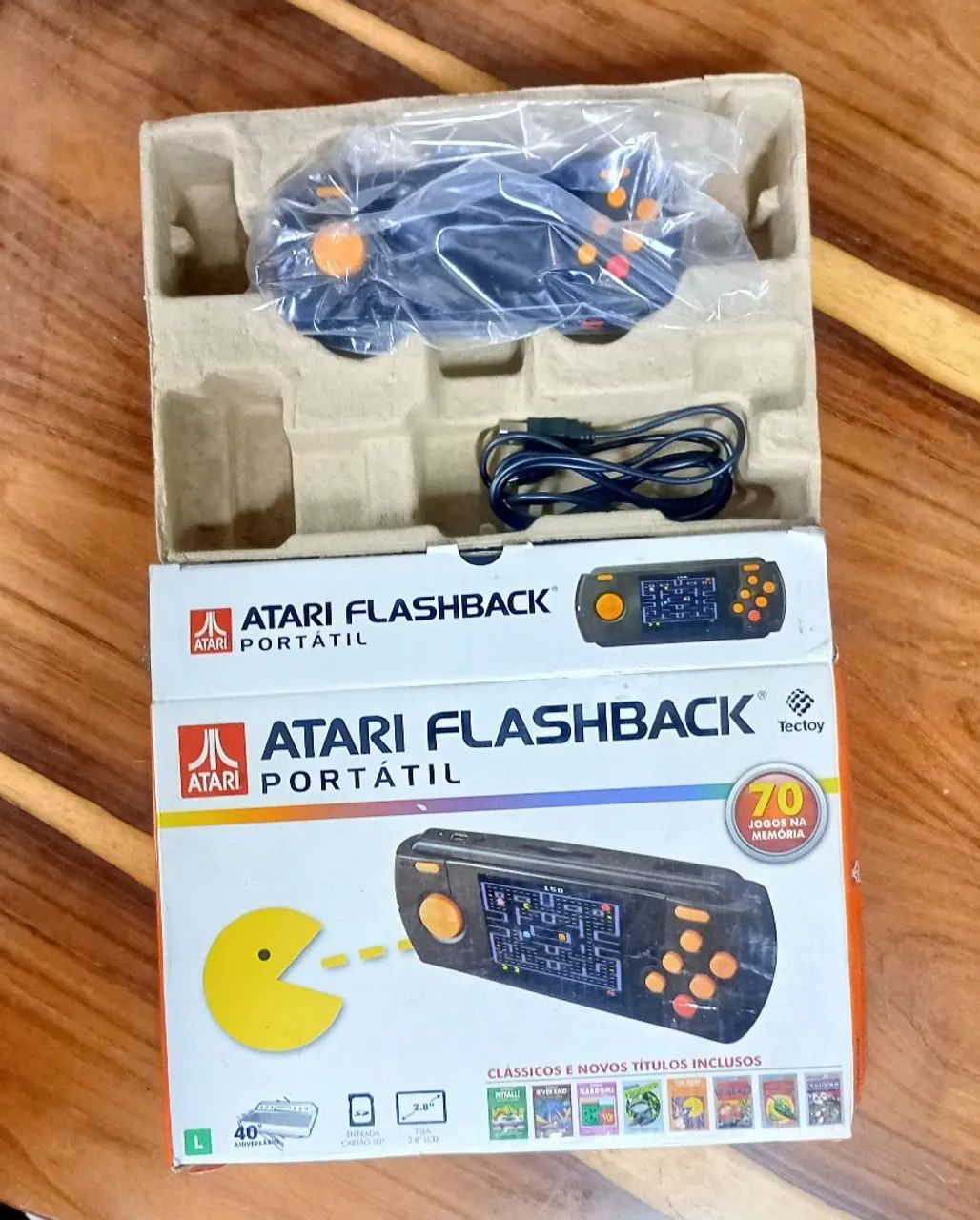 Atari Flashback portátil com jogos - Foto 3