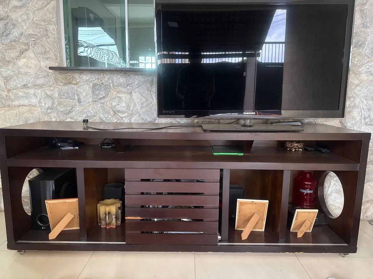 Rack TV