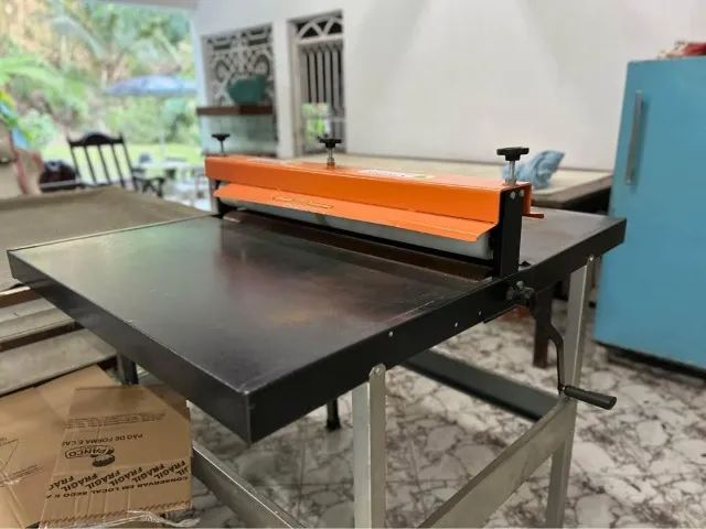 Máquina de Corte e Vinco 100cm - Extenso - sua fábrica de caixa de papelão