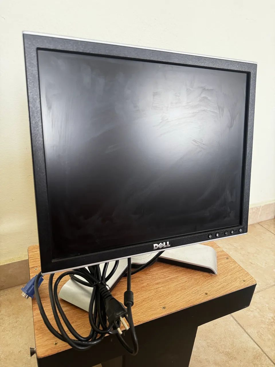 Monitor Dell LCD 17" Usado - Funcionando