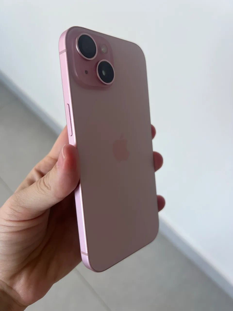 iPhone 15 rosa - Foto 3