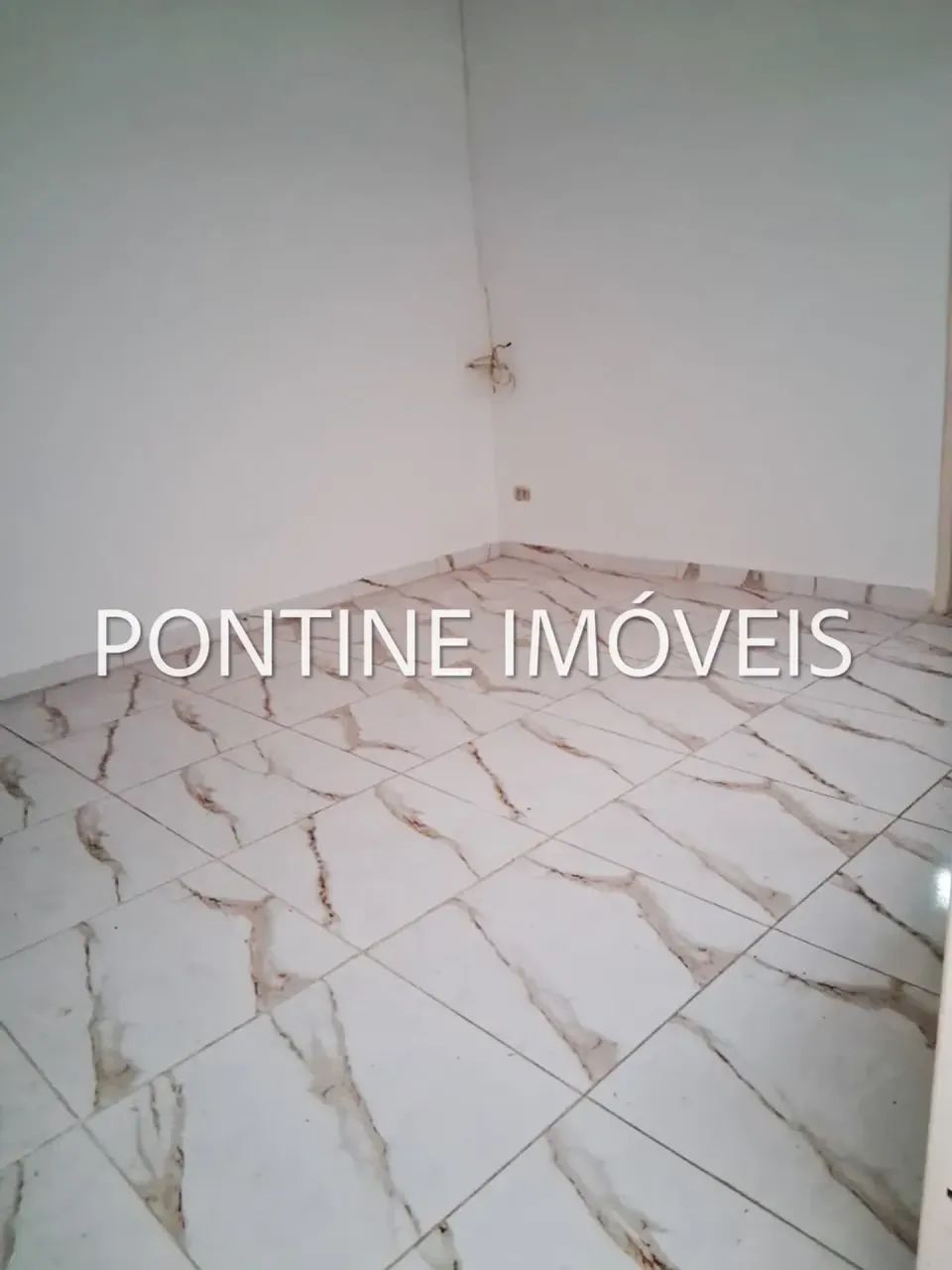 Casa Térrea para Alugar na Vila Monumento com 2 Vagas