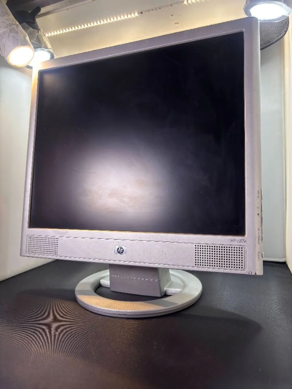 Monitor HP VS17e 17" - Funcionando Perfeitamente