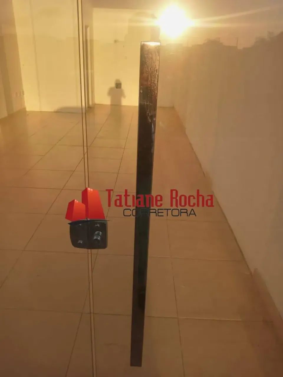 Alugo excelente sala comercial no bairro Sim. - Foto 5