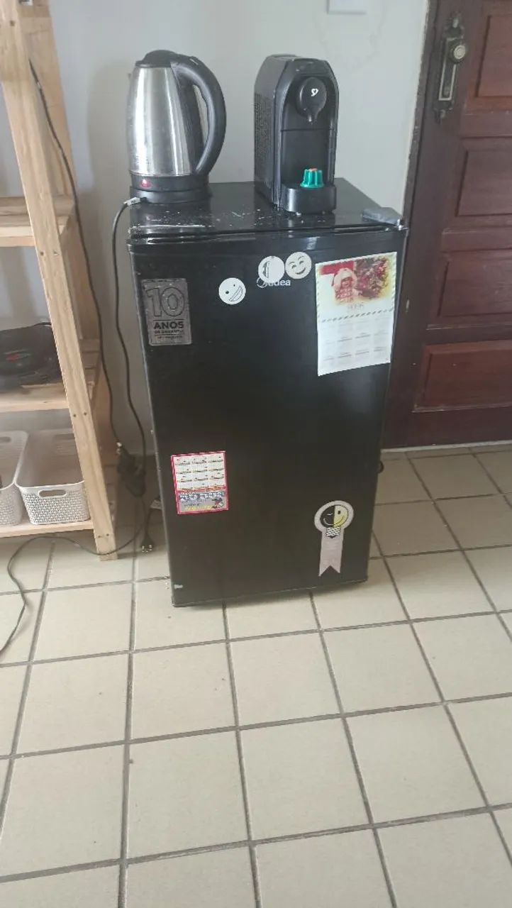 Frigobar 96L Midea