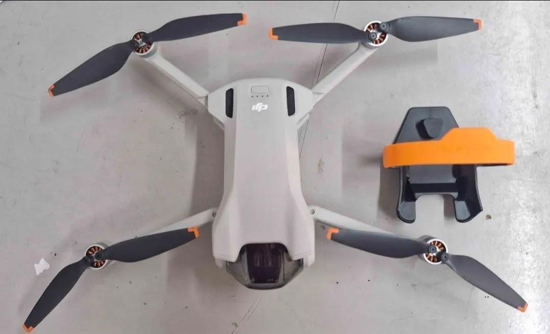 Drone DJI Mini 3 com acessórios  - Foto 2