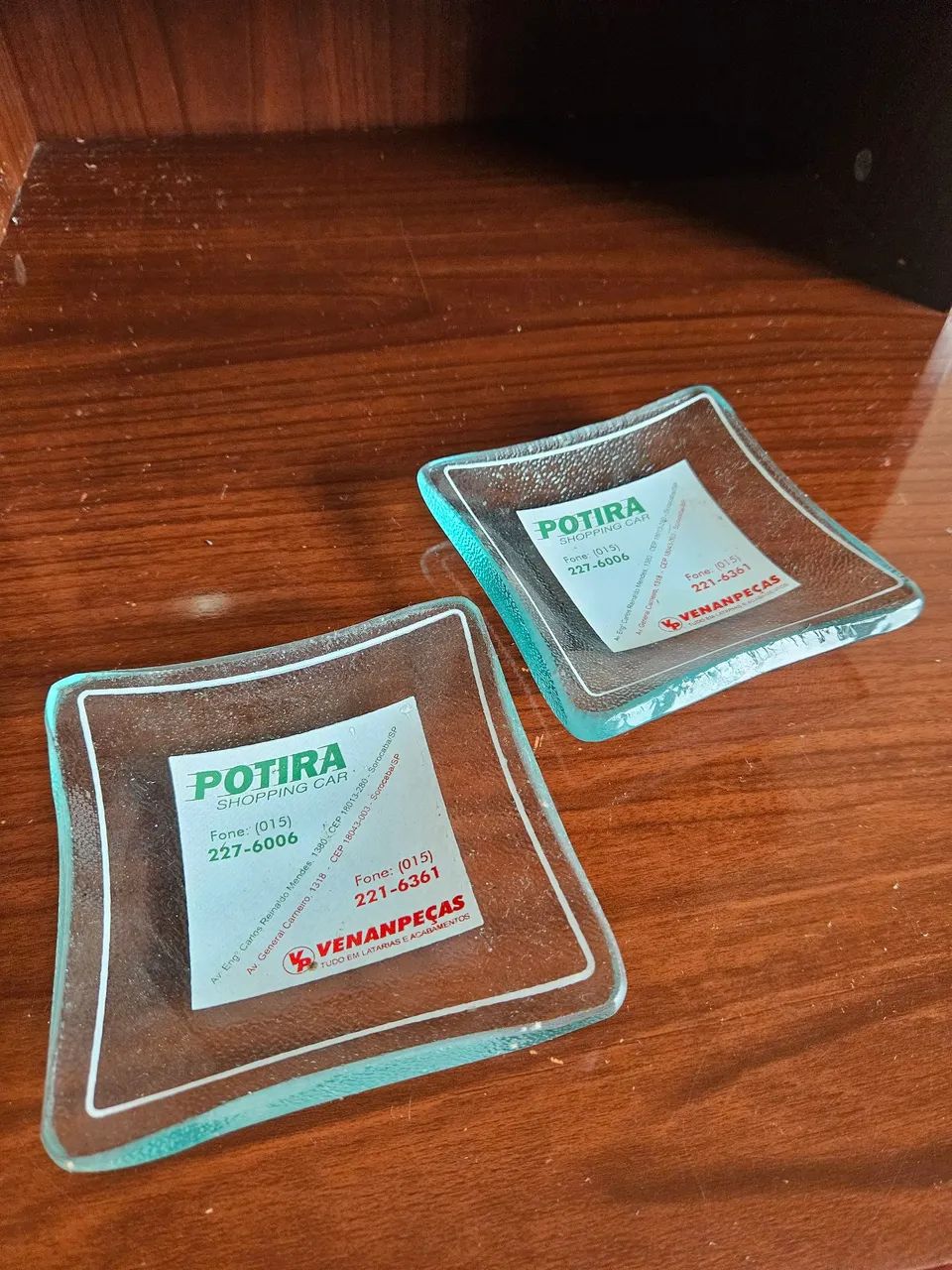 2 cinzeiros de vidro, para colecionadores