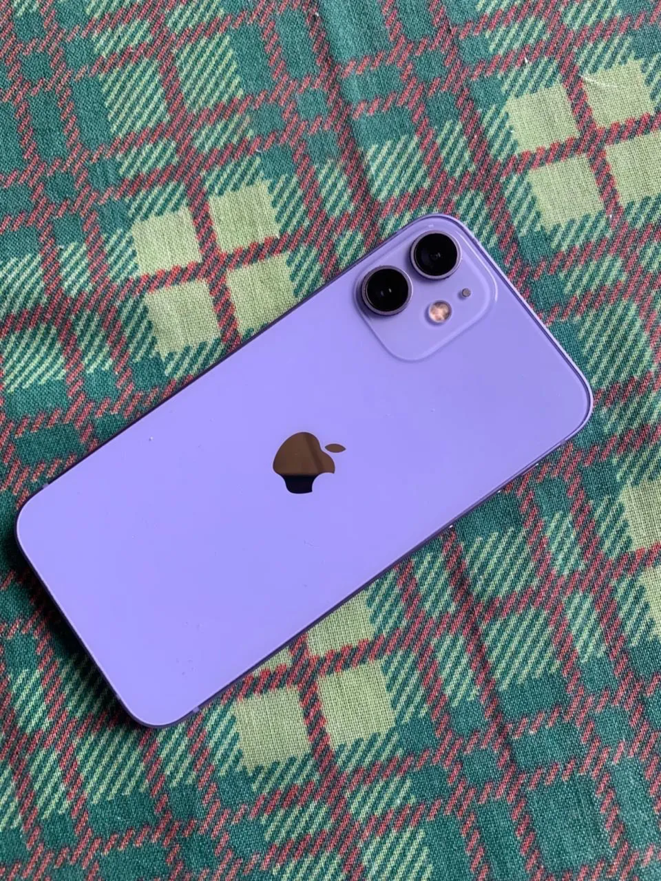 iPhone 14 128GB Roxo Bateria 91% - impecável - Celulares e