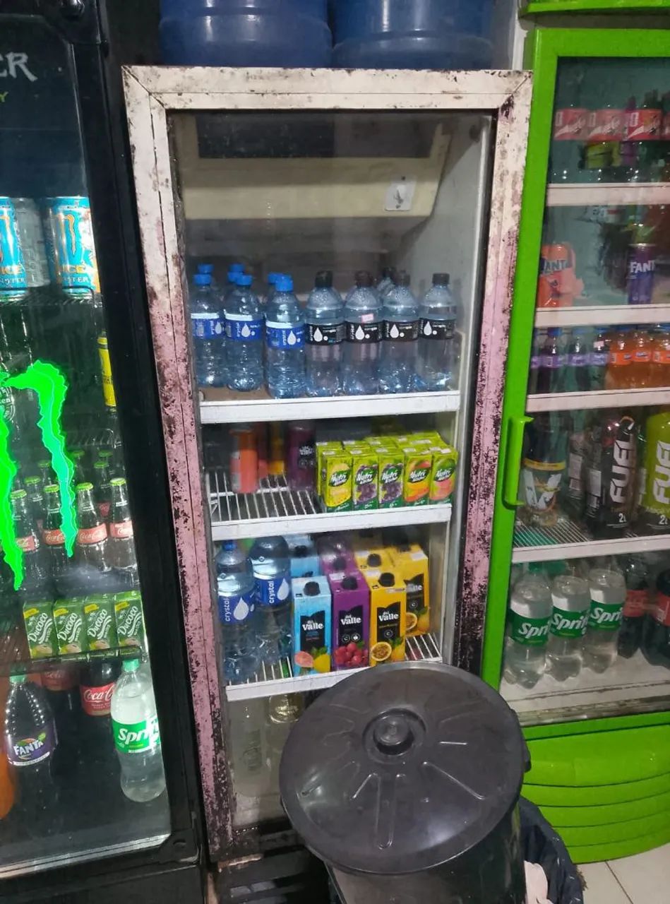 Vendo Distribuidora de Bebidas com tudo dentro .. - Foto 3