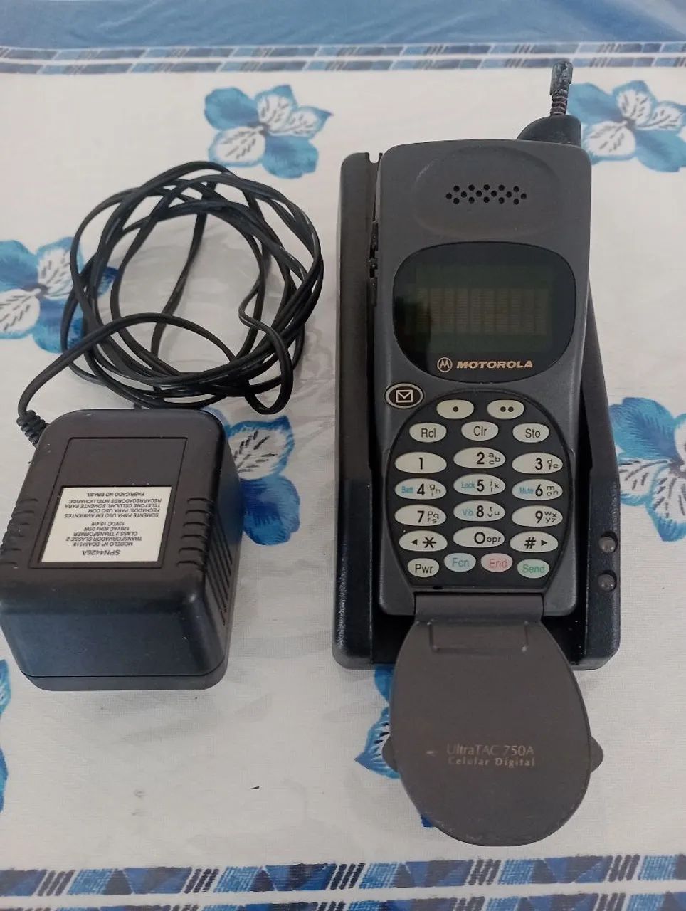 Vendo celular antigo Motorola 
