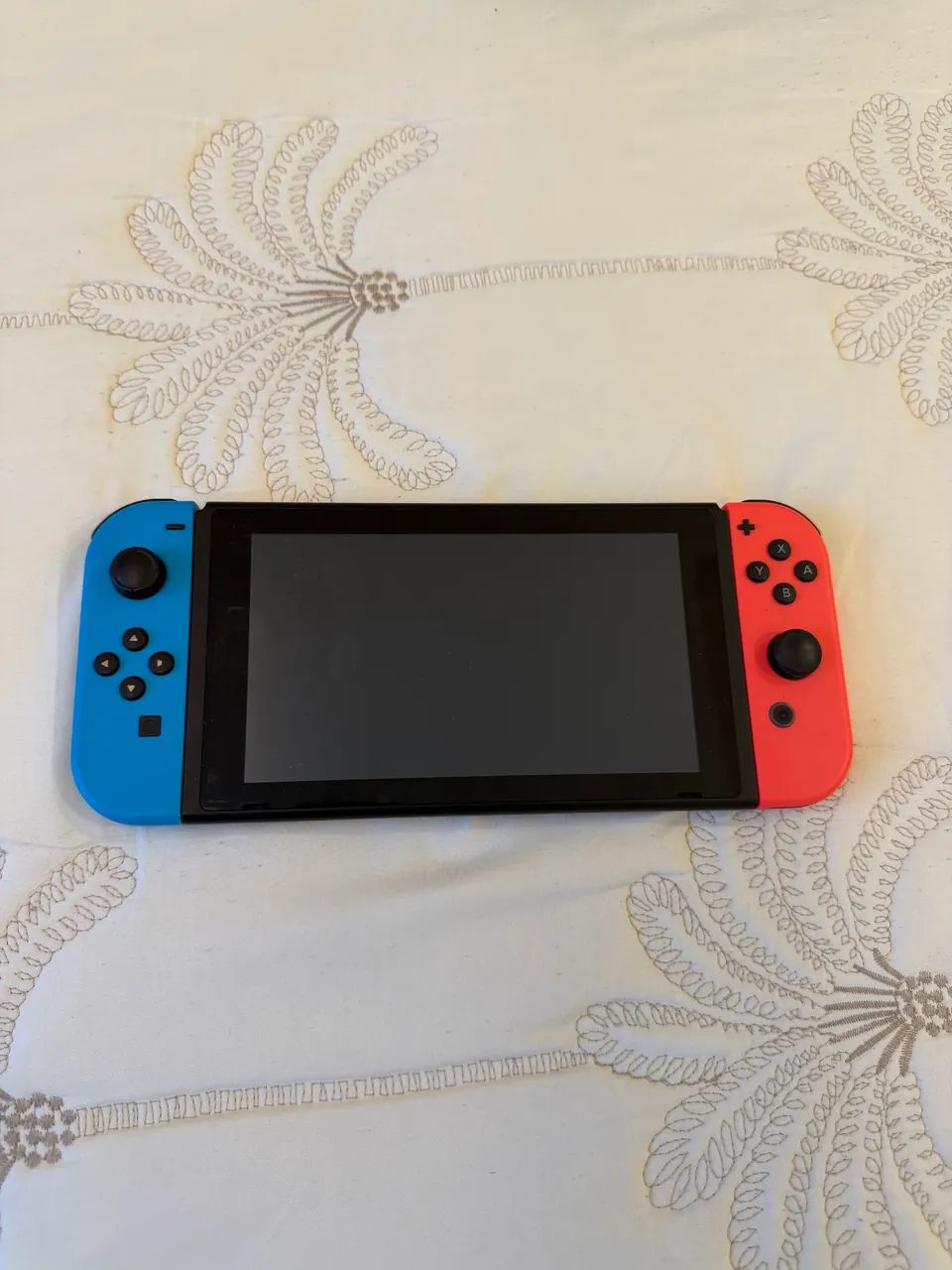 Nintendo switch 32gb + MacroSD 256gb