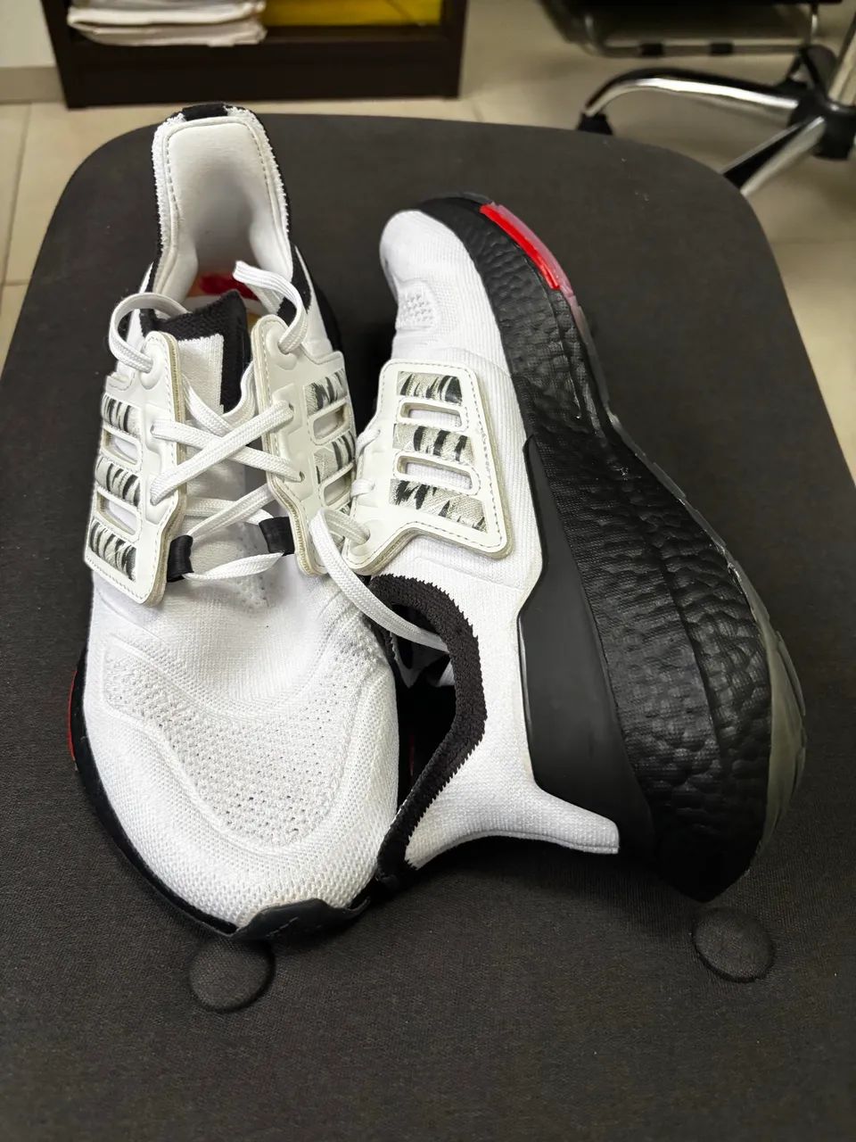 Tênis Adidas Ultraboost  - Foto 4