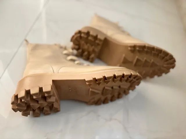 BOTA SCHUTZ EM COURO. - Foto 4