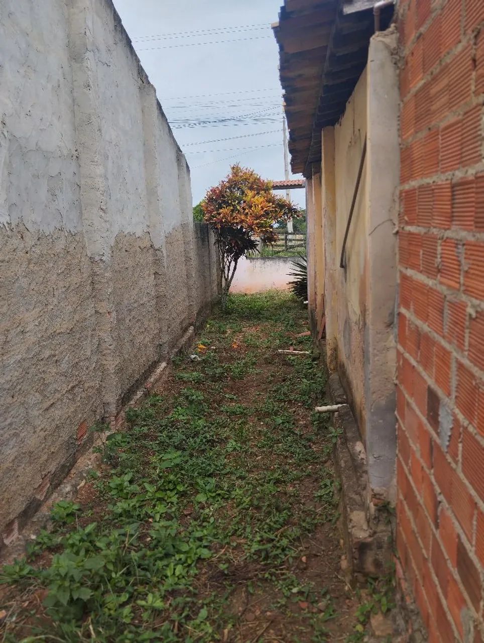VENDO CASA EM CARIRA NO PRECINHO - Foto 4