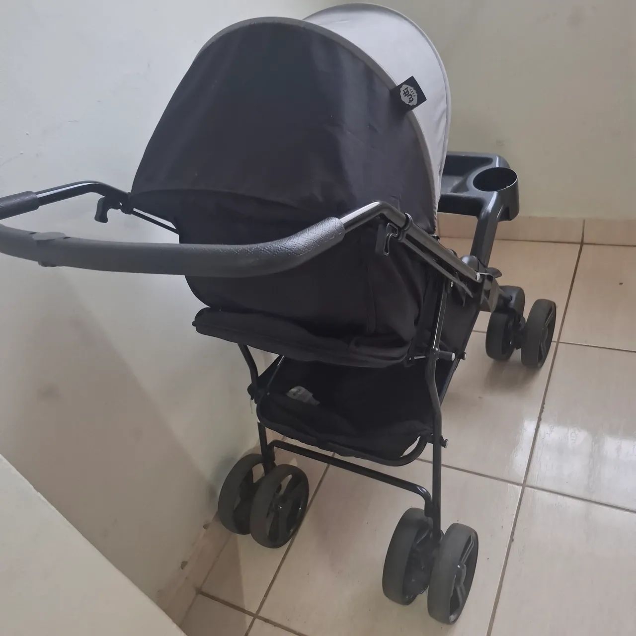 Vende-se carrinho de bebê 