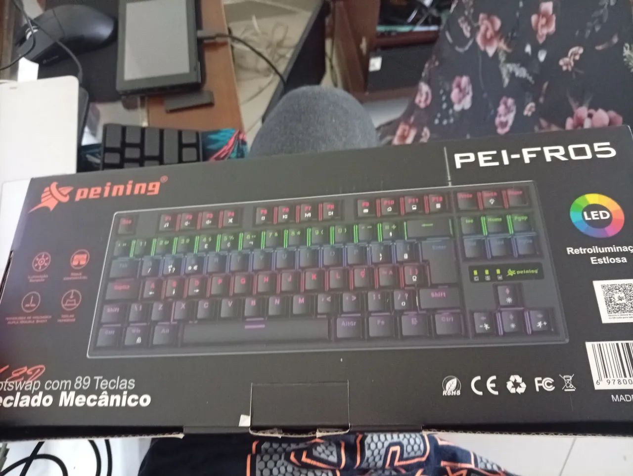 Teclado PEI-FROTS mecânico com switch azul 75% - Foto 2