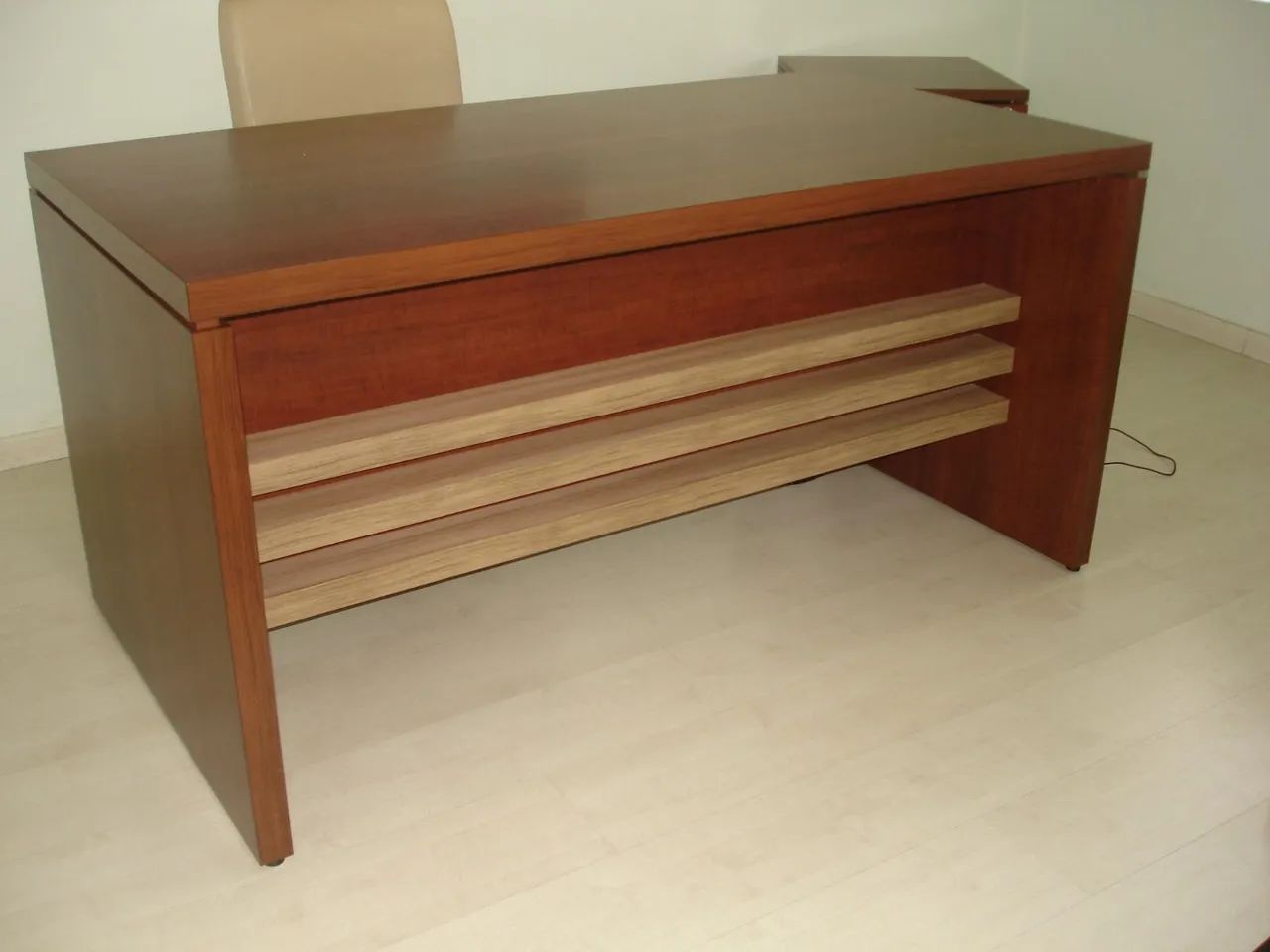 Mesa e gaveteiro de presença  - Foto 2