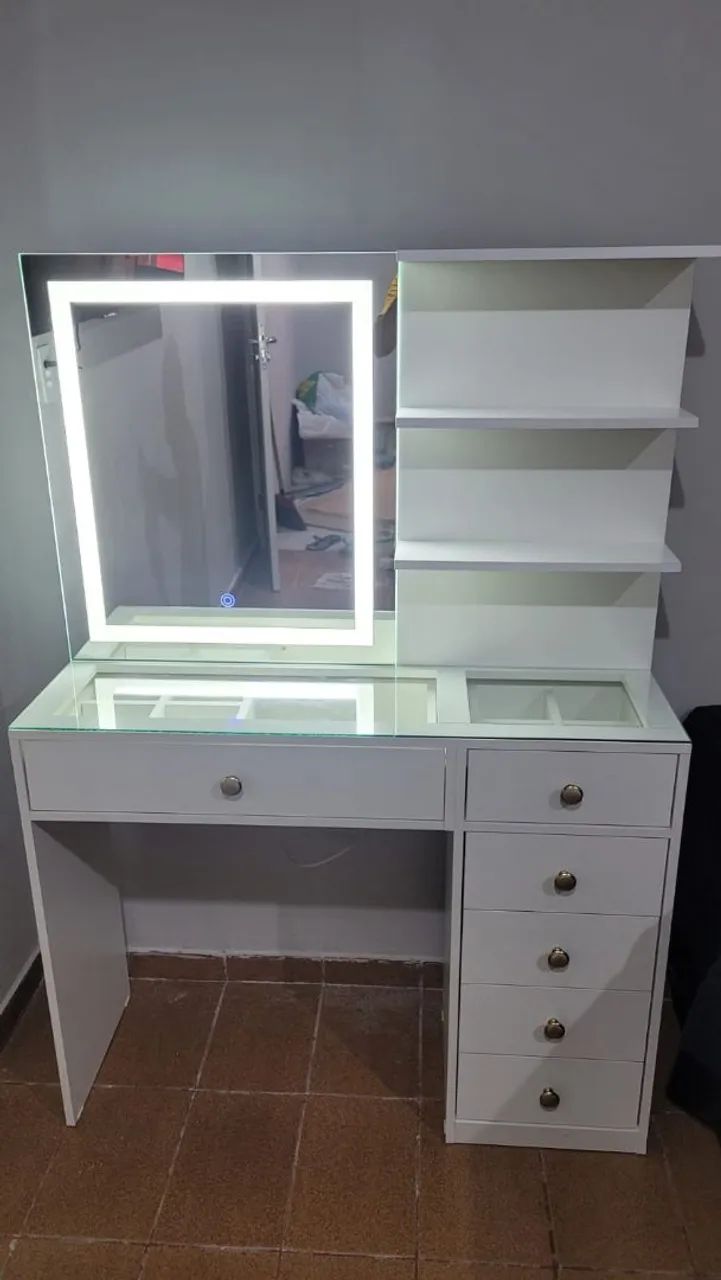 PENTEADEIRAS CAMARIM PERSONALIZADAS  - Foto 2