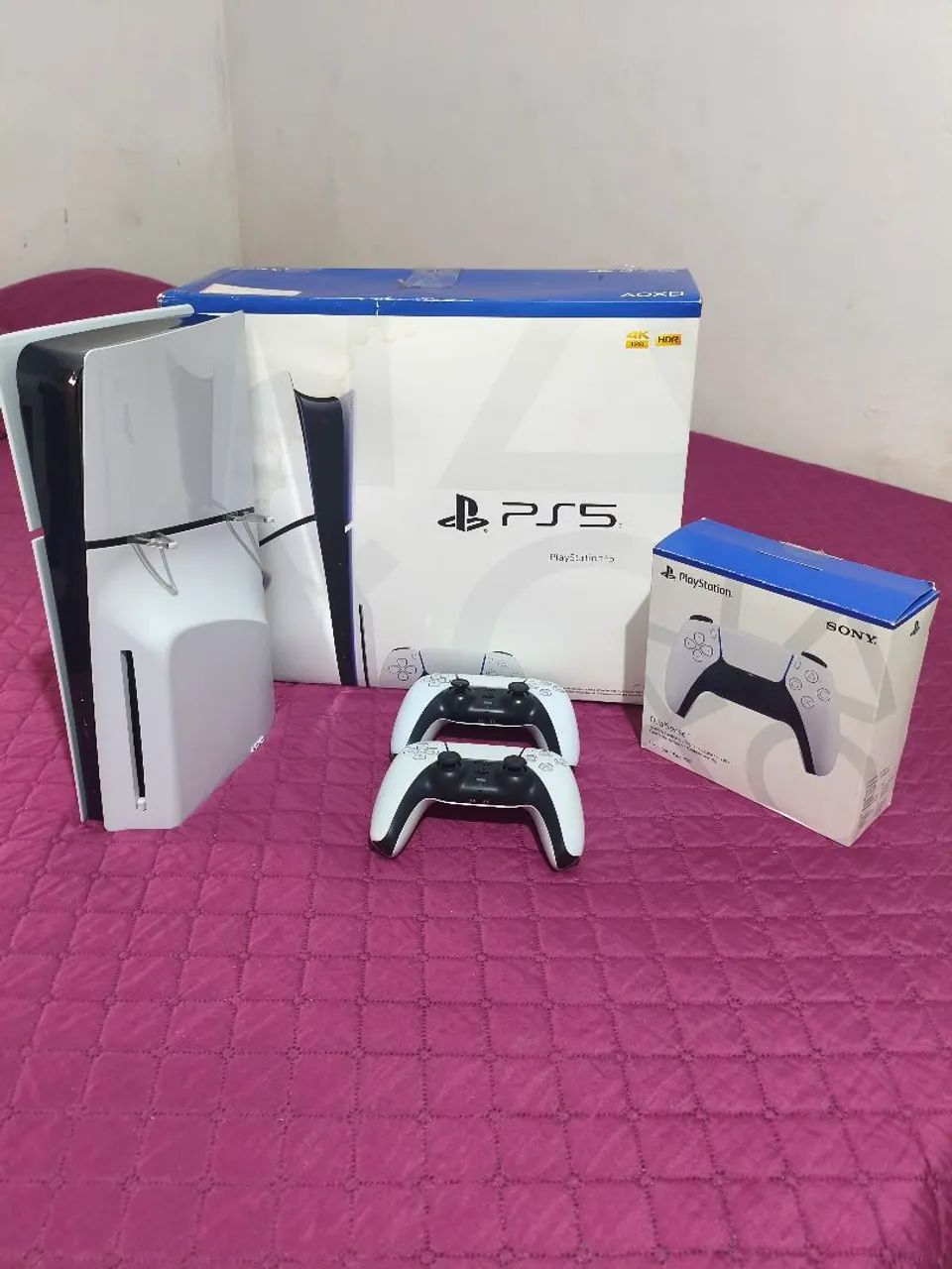PS5 Slim com 2 Controles (MUITO CONSERVADO) - Foto 2