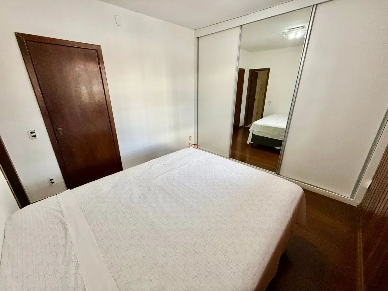 Casa com 4 quartos para locação no bairro Planalto - Foto 5