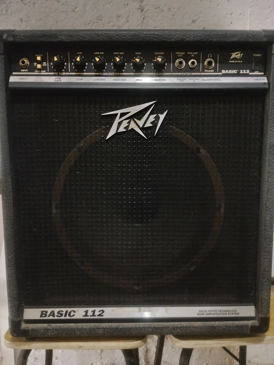Amplificador de Baixo Ampeg BA 115 - Instrumentos musicais