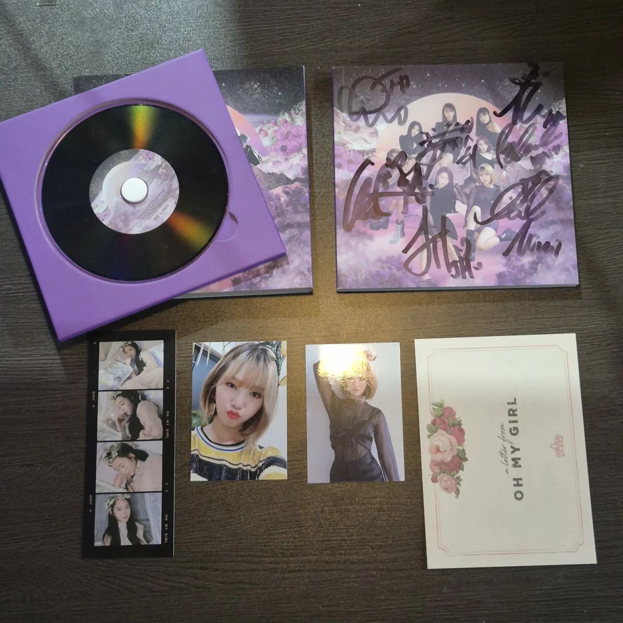 Álbum oh my girl Autografado Remember me