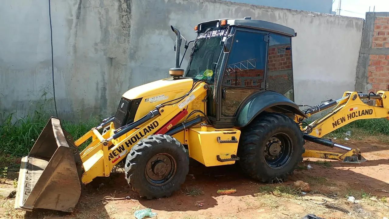 New Holland B95b semi nova  - Foto 5
