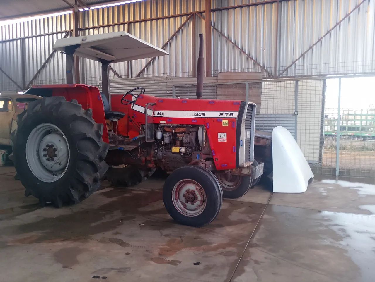 TRATOR MASSEY FERGUSON 2005