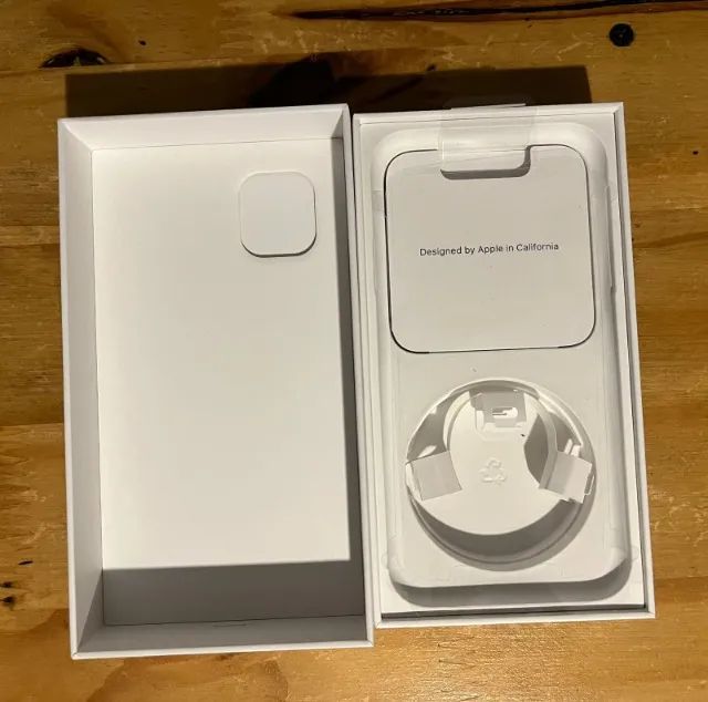 Caixa iPhone 11 + 04 capas de silicone - Foto 2