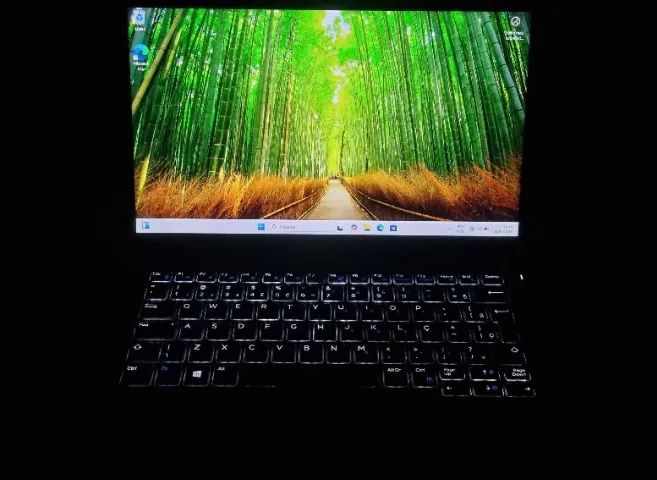 Notebook compacto Dell Latitude 7390 - Tela 13 polegadas - Foto 2