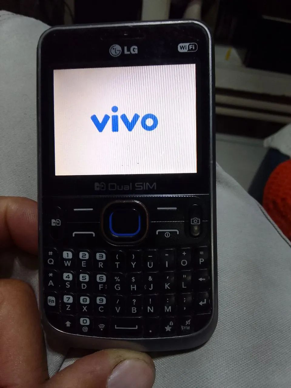 Celular antigo lg