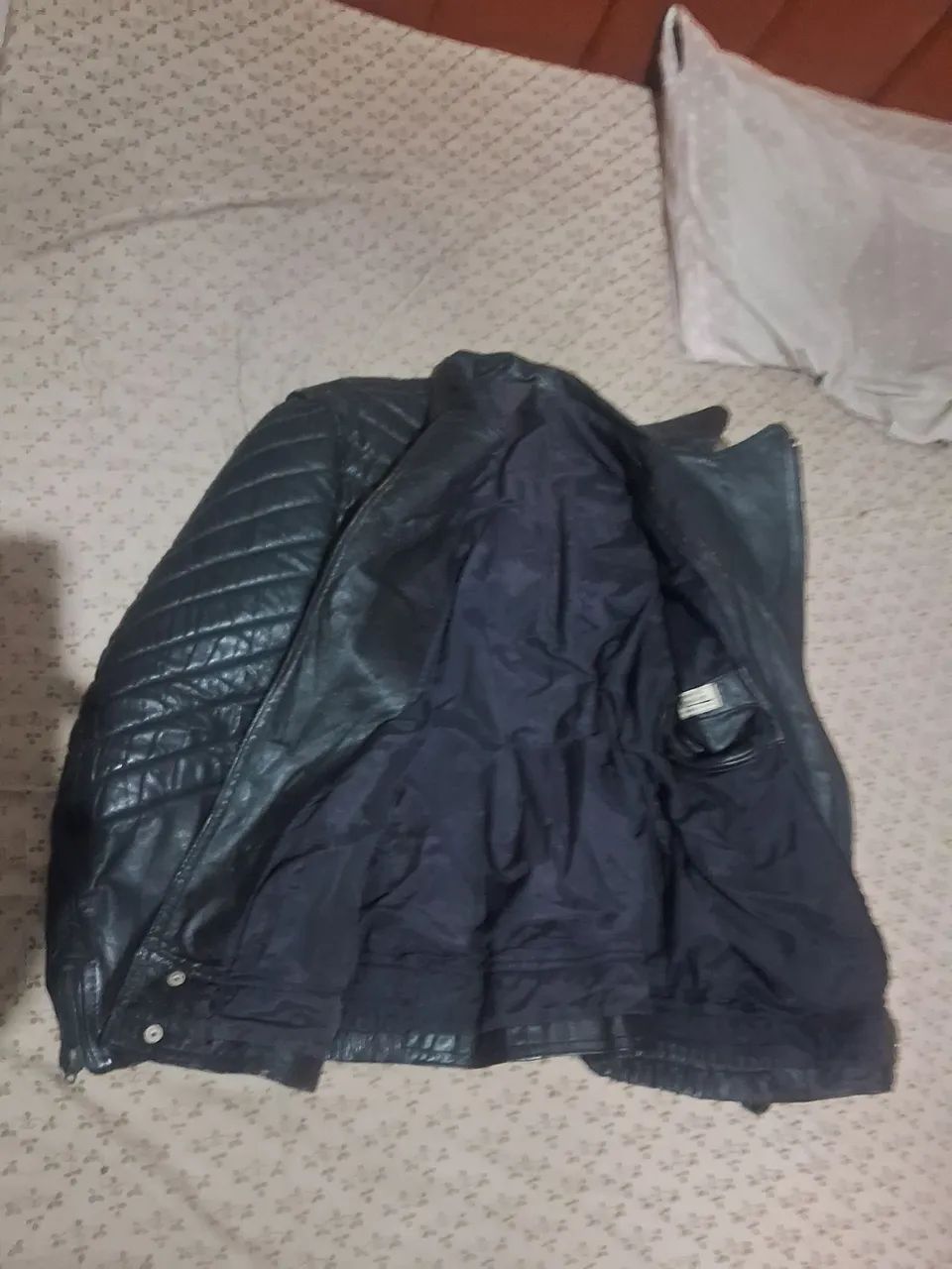 Jaqueta de couro para motociclista. - Foto 3
