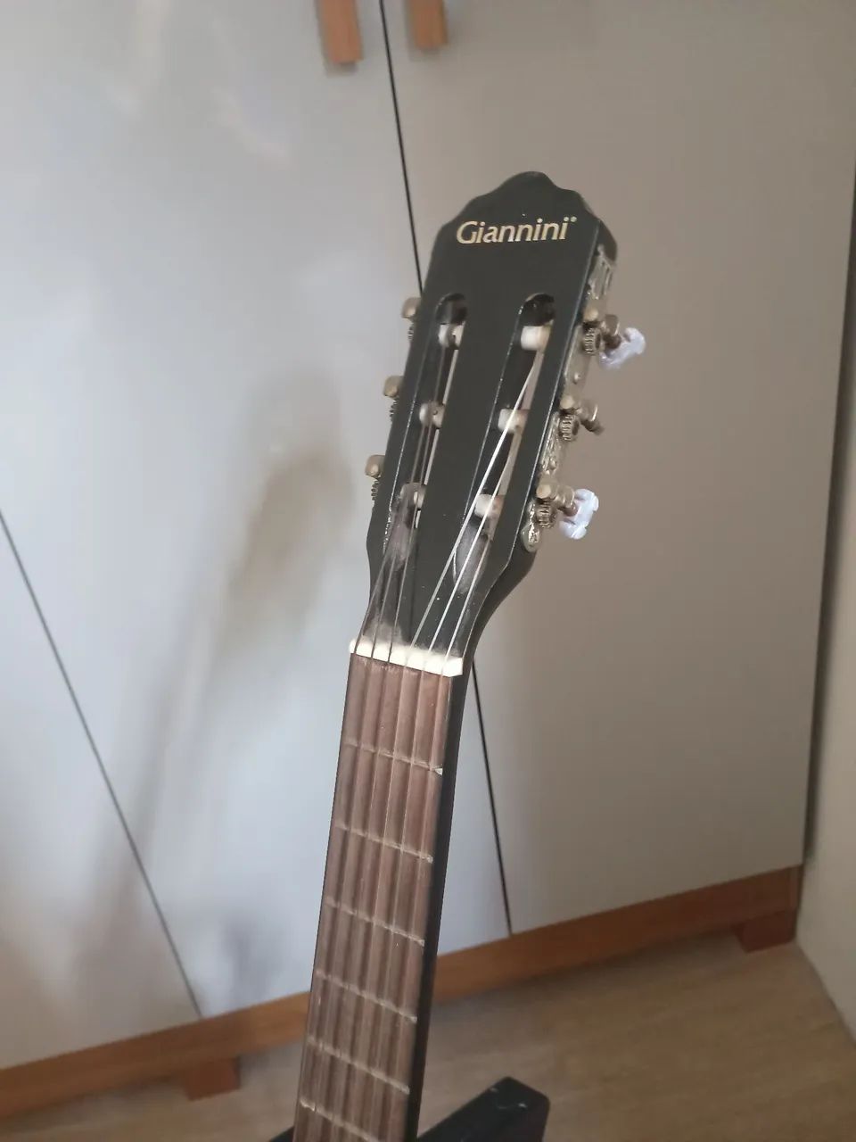 Violão marca Giannini corda nylon e suporte 