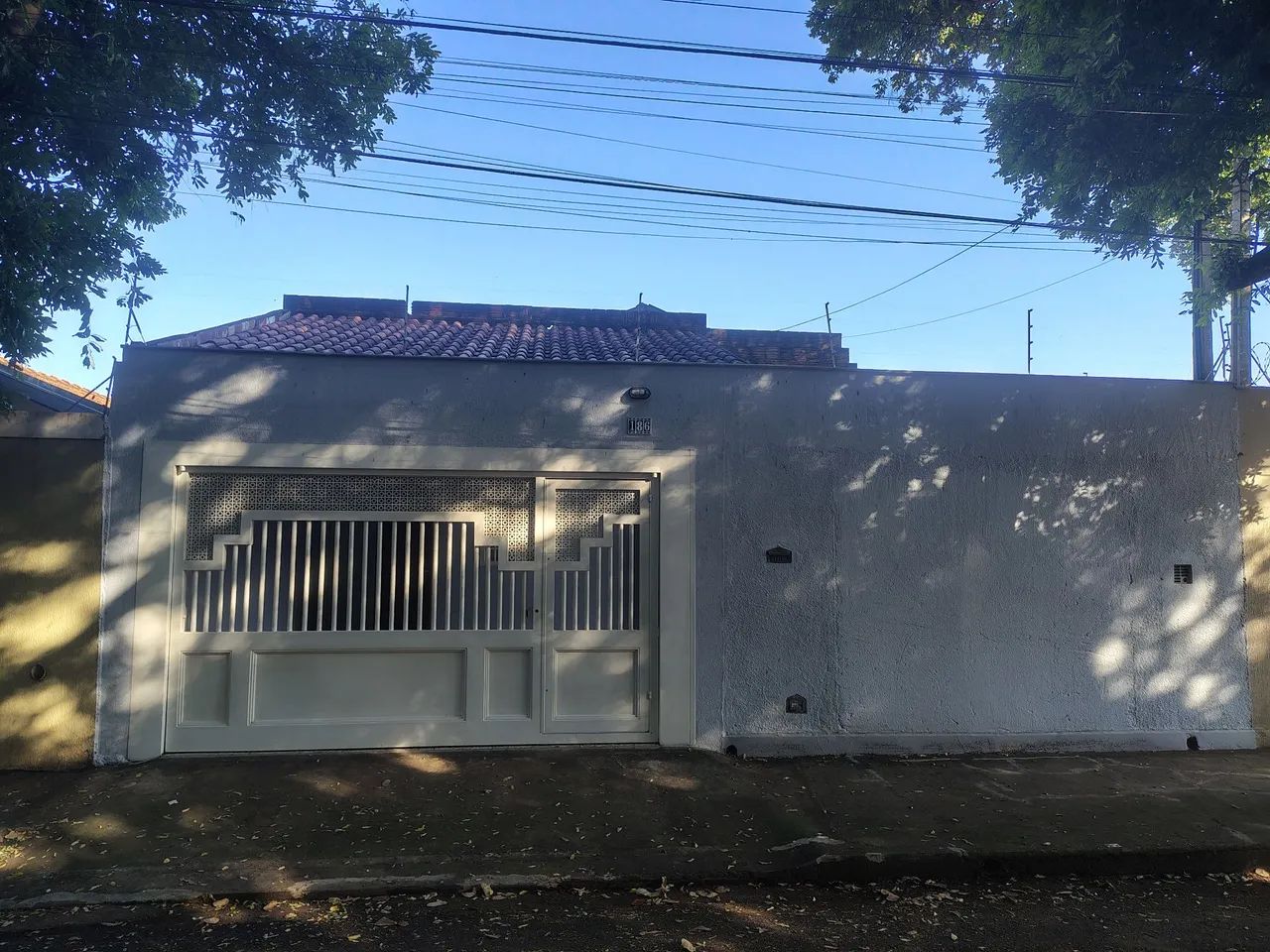 CASA A VENDA NO JUSSARA 