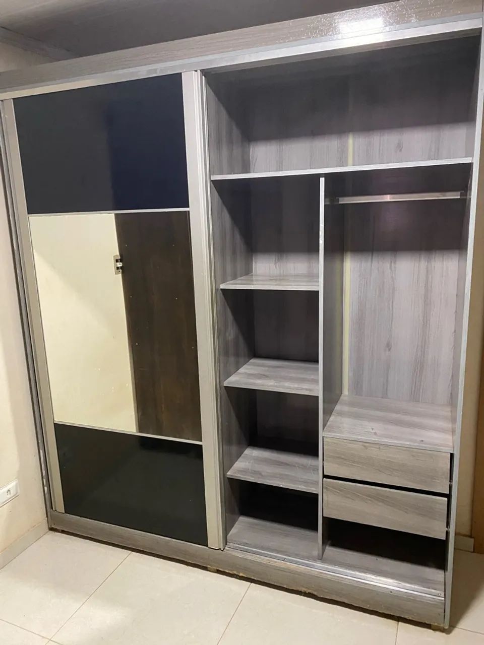 Guarda Roupas - Foto 2