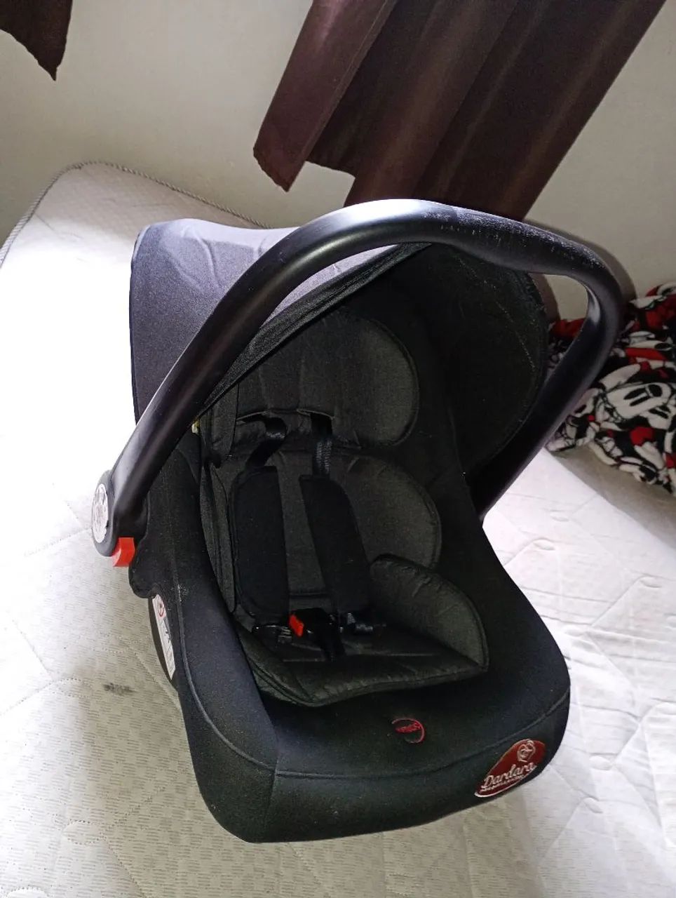 Carrinho e bebe conforto junto com as bolsas - Foto 2