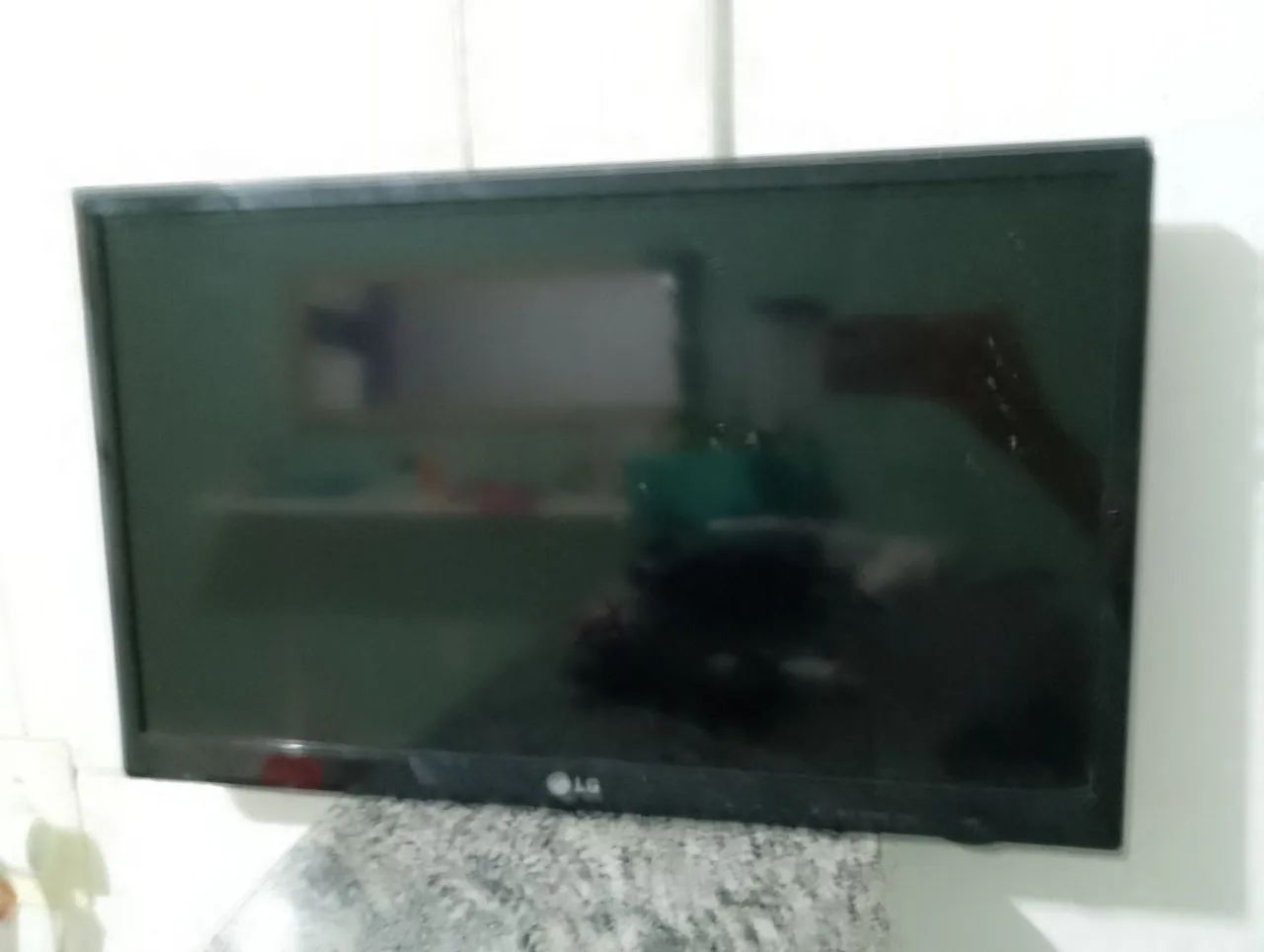 TV LG LED - Ótimo Estado - Foto 3