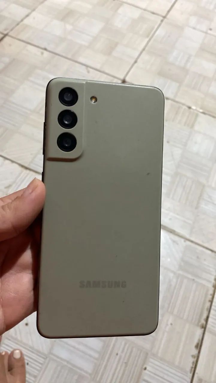 Celular s21 fé vendo barato 128 gb e 6 de ram - Foto 2