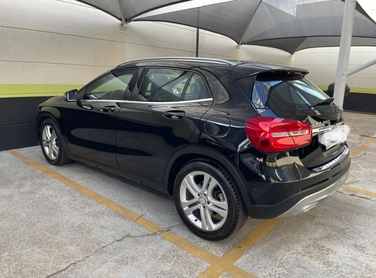 Mercedes-Benz GLA 200 Adv. 1.6/1.6 TB 16V Flex Aut. 2015