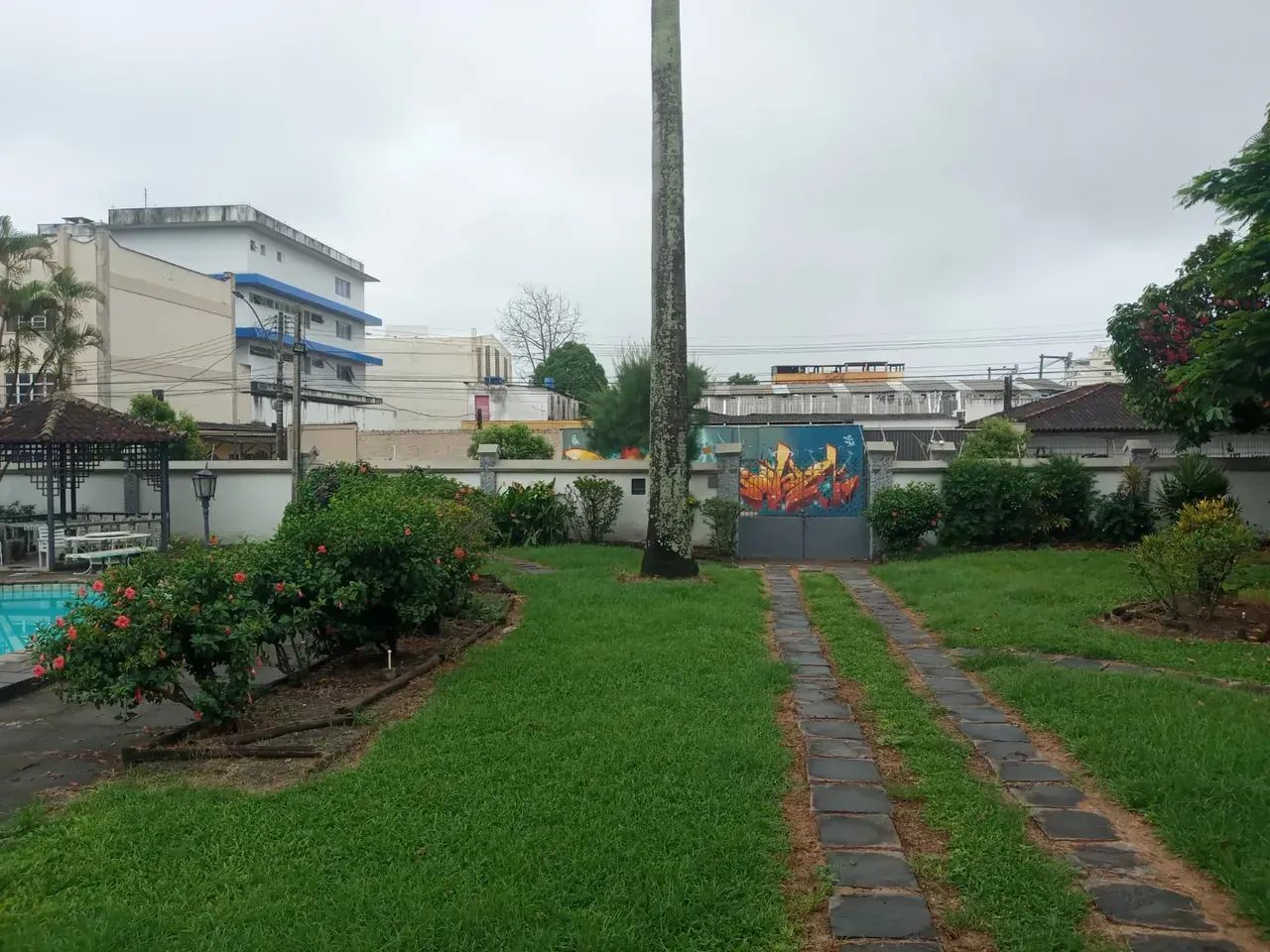 Vendo Casarão com 2076m² de terreno e  5 quartos no Centro - Macaé - RJ - Foto 4