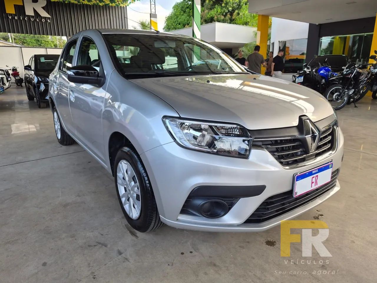 Renault Logan Zen Flex 1.0 12V 4P Mec. 2025 - Foto 2
