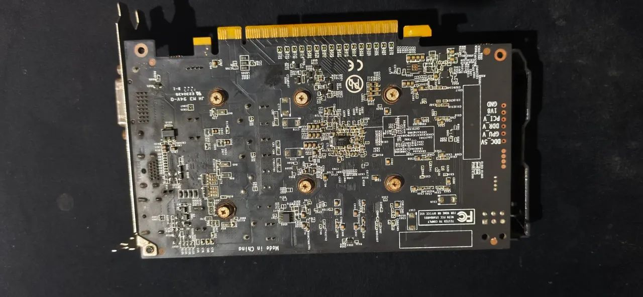 Placa de vídeo GTX 1630 (COM DEFEITO)