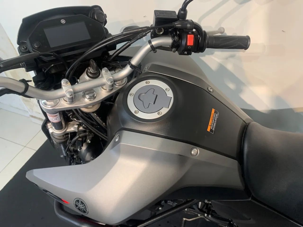 XTZ 250 LANDER CONNECTED - Foto 4