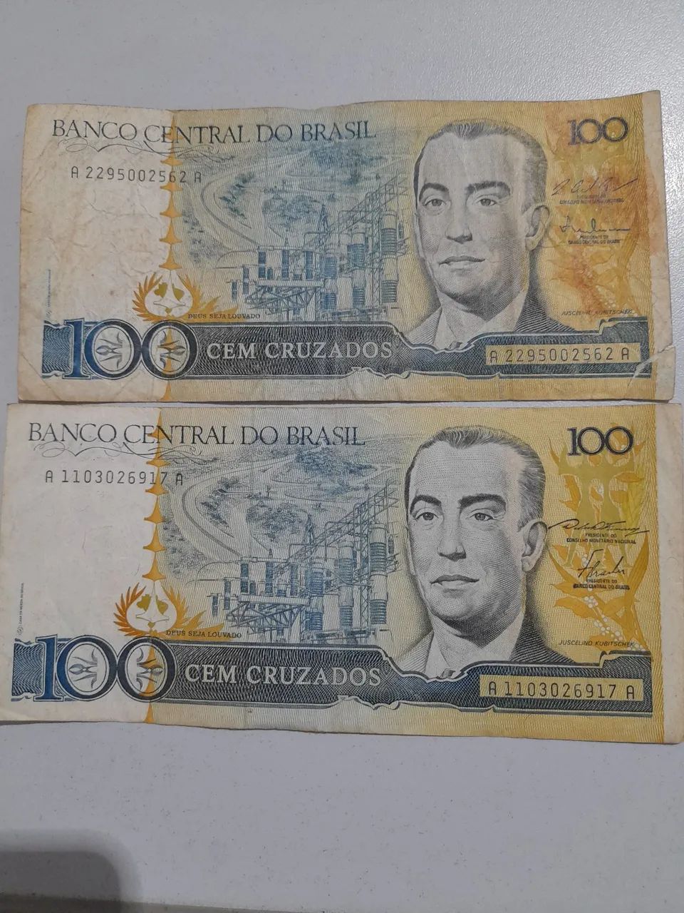Cédula 100 Cruzados