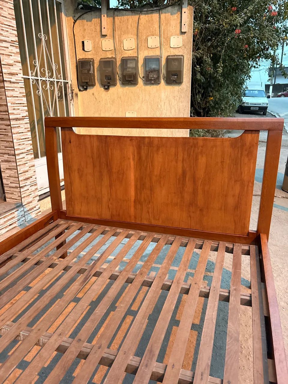 cama de casal em madeira - Foto 3