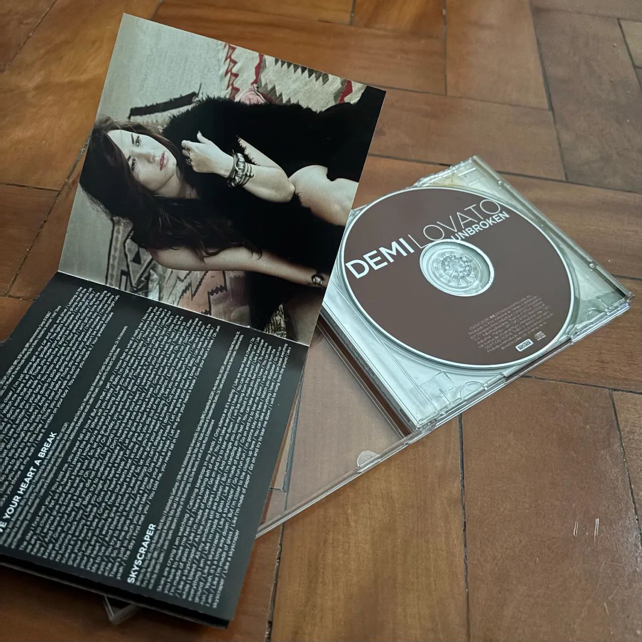 CD Demi Lovato Unbroken - Foto 5