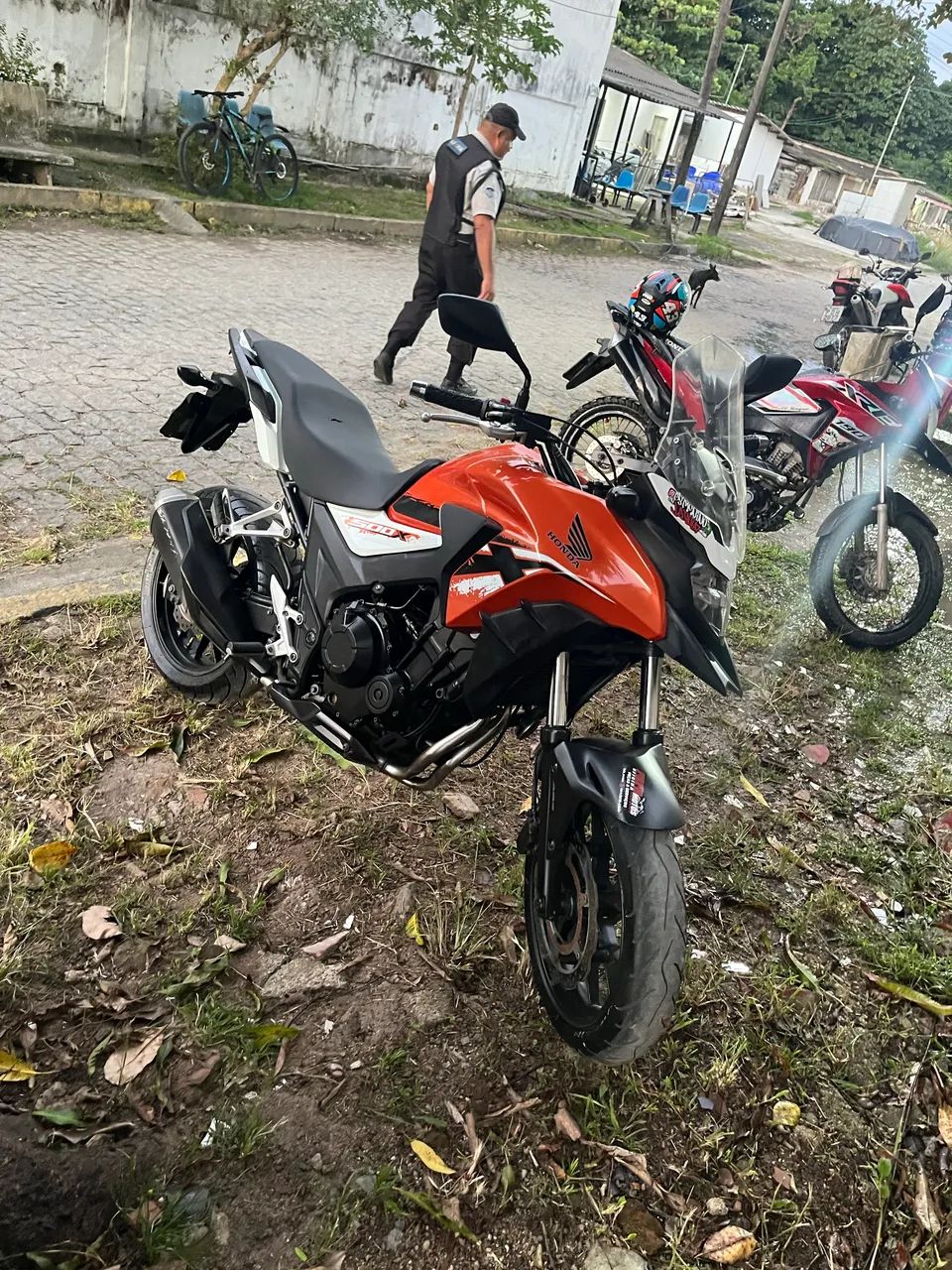 Cb 500x