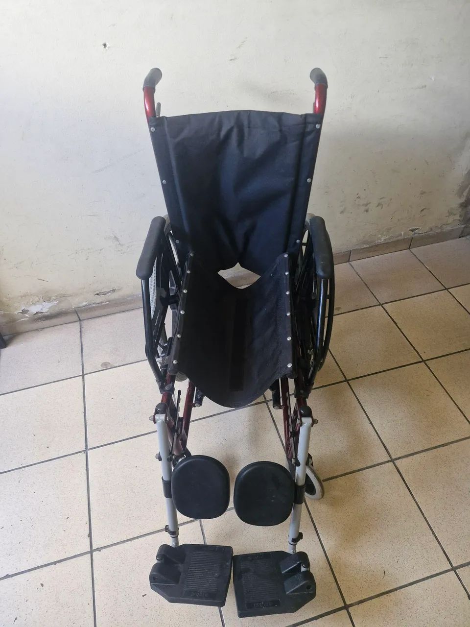 Cadeira de rodas - Foto 5