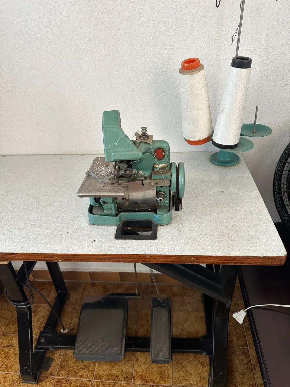 Máquina Overloque  - Foto 2